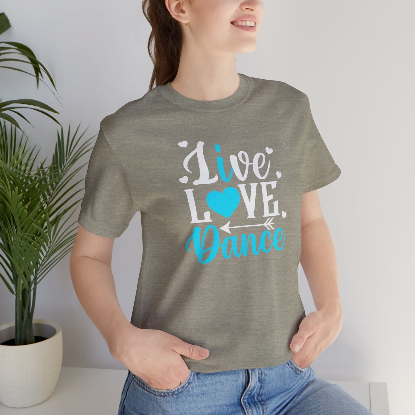 Live love dance mom Shirt with arrows and hearts