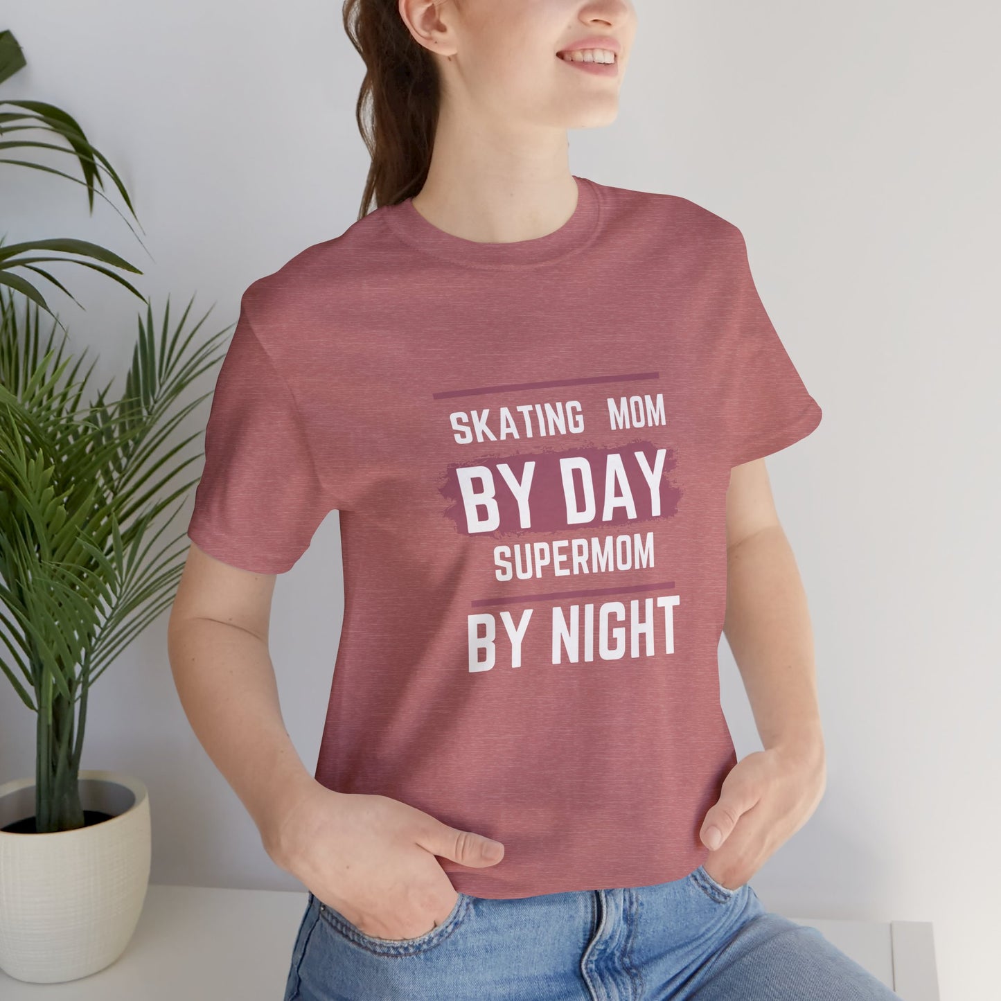 Skating mom by day Super Mom by Night Unisex Jersey Short Sleeve Tee