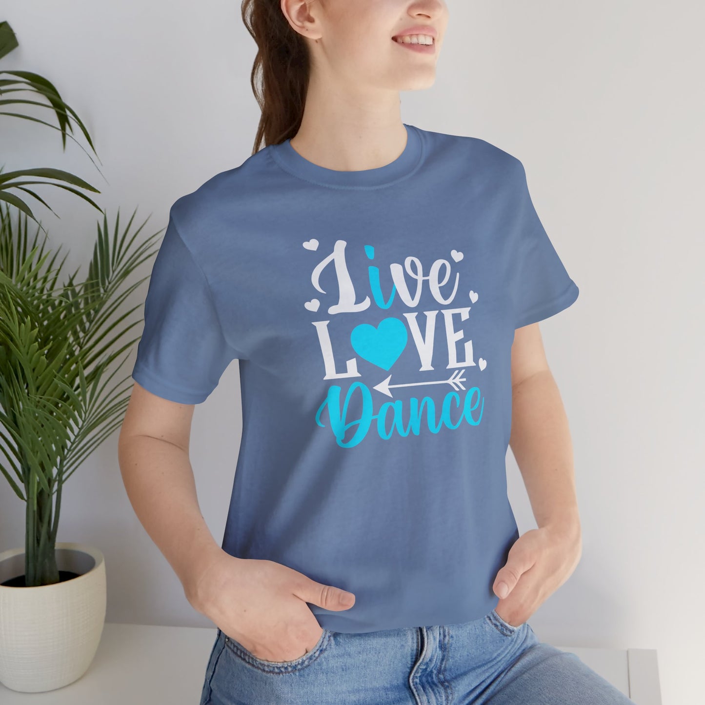 Live love dance mom Shirt with arrows and hearts